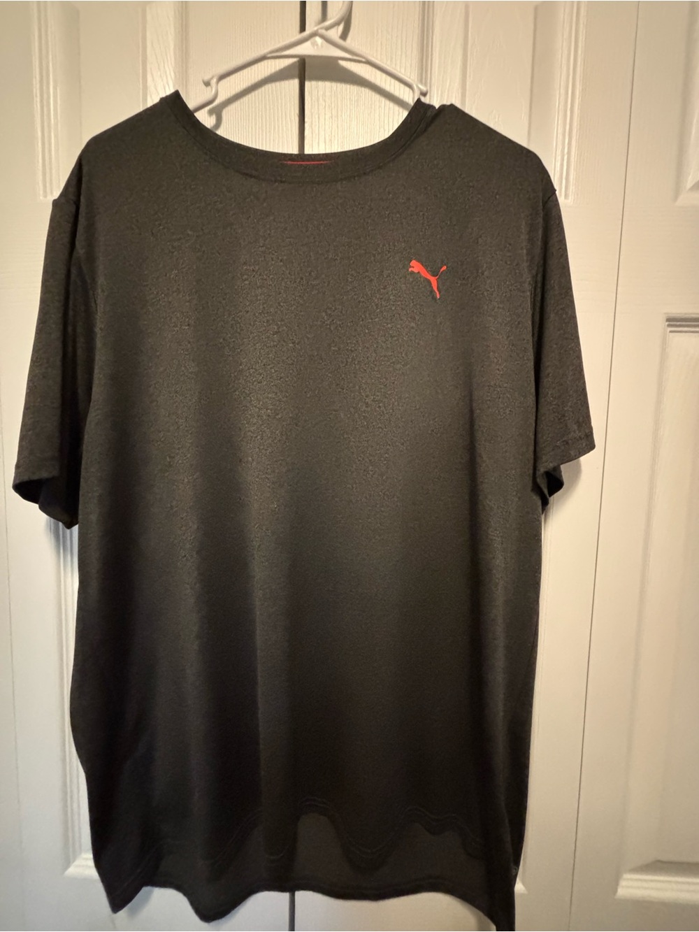 Puma Men's XL Charcoal Gray Heather Athletic T-Shirt Red Cat Logo Training